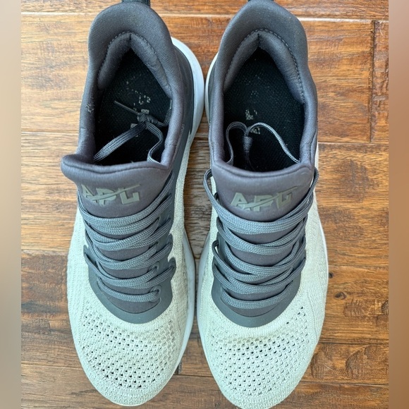 APL Techloom Tracer Sneaker, women’s 9.5 - Picture 7 of 7